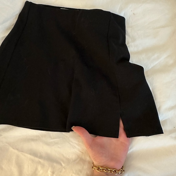 AMERICAN EAGLE Tight Black Mini Skirt - Picture 3 of 5